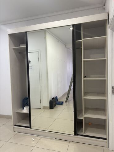 Офисные столы: Офисный стол, Нерегулируемый, Прямоугольный, ЛДСП — 13