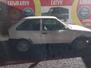 авто в рассрочку такси: Volkswagen Polo: 1991 г., 1 л, Механика, Бензин