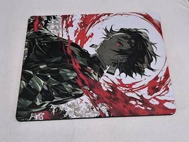 pec na pelet za 120 kvadrata: Podloga za miš sa dizajnom inspirisanim popularnom anime serijom Demon