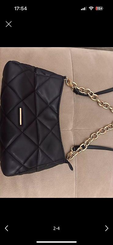 Qara quilted çiyin çantası - Rəng: qara - Material: yumşaq quilted