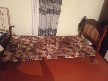 Mətbəx mebeli: Təknəfərlik çarpayı, Bazasız, Matras ilə, Siyirməsiz