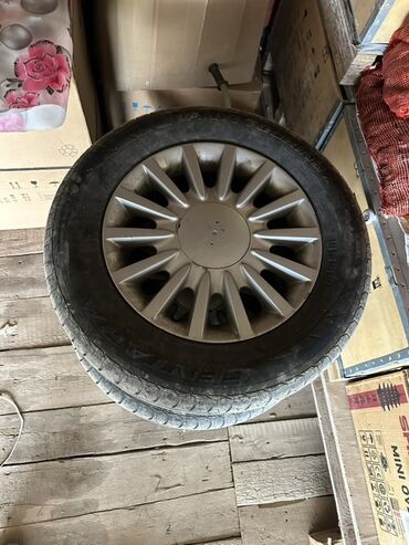 шины бу бишкек 15: Дөңгөлөктөр монтажда 225 / 55 / R 16, Жай, Колдонулган, 1 даана, Жеңил унаалар, Куйма, тешиктери - 5
