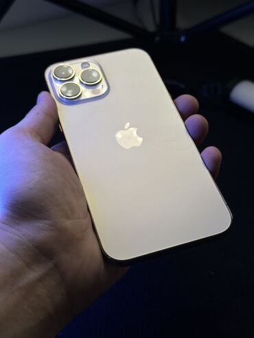 Apple iPhone: IPhone 13 Pro Max, Б/у, 256 ГБ, Золотой, Зарядное устройство, Защитное стекло, Чехол, 86 %