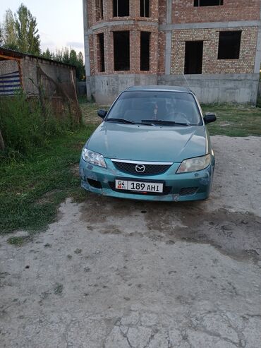 323 f: Mazda : 2002 г., 1.6 л, Механика, Газ, Седан