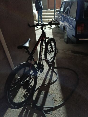 uşaq cemperləri: 26 saft Qara rəng Satılır Qiyməti 100