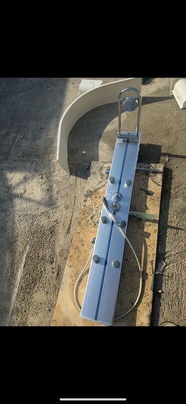 Duş kabinaları, arakəsmələr: Üstü qapalı kabina, Künc üçün — 8