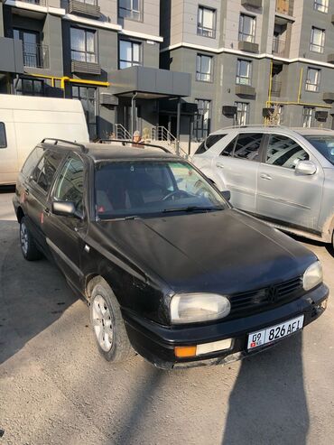 Volkswagen: Volkswagen Golf: 1994 г., 1.8 л, Механика, Бензин, Универсал