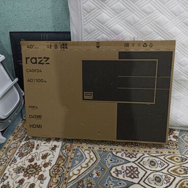 телевизор и тумбочка: Телевизор razz fhd 1920×1080 60hz 40дюймов VA матрица новый не