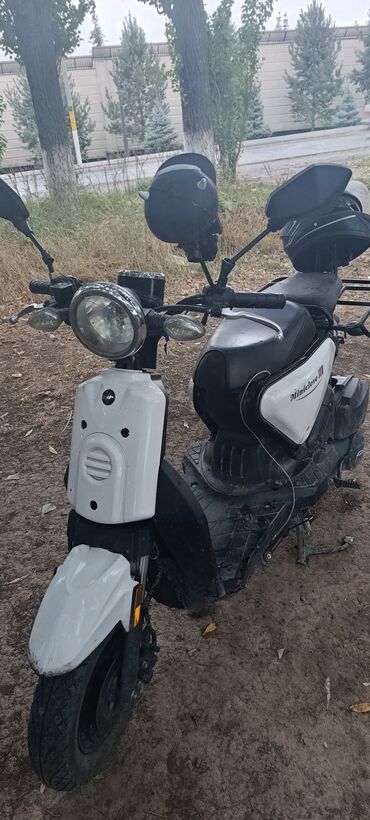 дверные ручки на мерс: 125 куб. см, Бензин
