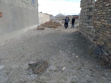 ucuz unitaz: Yasma baglronda 6 sot torpax sahasi satilir.Isiq su qaz var Senedi
