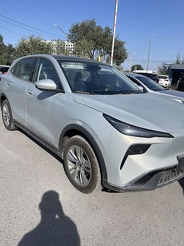 roewe i6: FAW Besturn: 2025 г., Автомат, Электромобиль, Кроссовер — 1