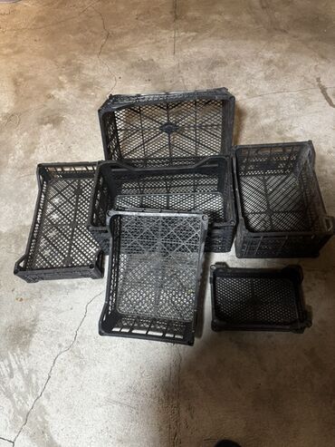 işlenmiş plastik qapi: Plastik ventilyasiya olunmuş qutular dəsti - Material: möhkəm plastik