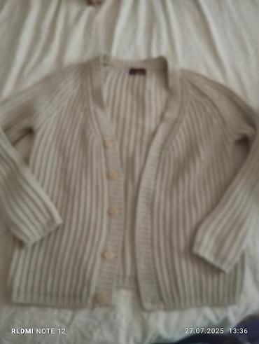 Üst geyimi: Abercrombie & Fitch, XL — 9