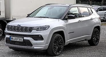 gps tracker za auto cena: Jeep Compass – kompaktni SUV - Motor: verovatno benzinski ili dizel — 1