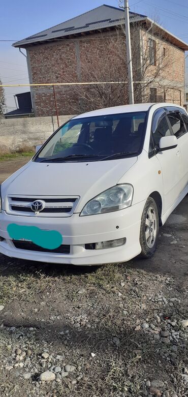 Toyota: Toyota Ipsum: 2002 г., 2.4 л, Автомат, Бензин, Минивэн