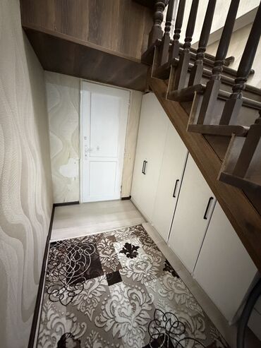 Продажа домов: Полдома, 140 м², 5 комнат, Собственник — 2