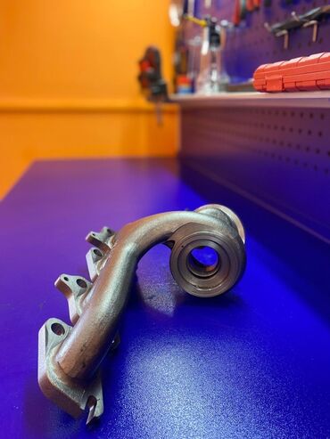 Kollektorlar: Paslanmayan metaldan hazırlanmış kollektor. Turbo mühərriklər üçün