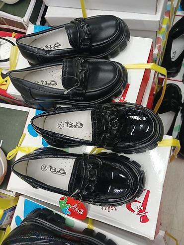 Другая женская обувь: Белые туфли Мэри Джейн для девочек с эффектным бантом спереди. Модель — 4