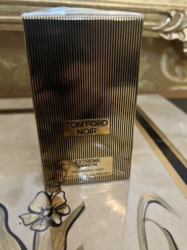 sirin qoxulu etirler: Tom Ford Noir Extreme Parfum 100 ML