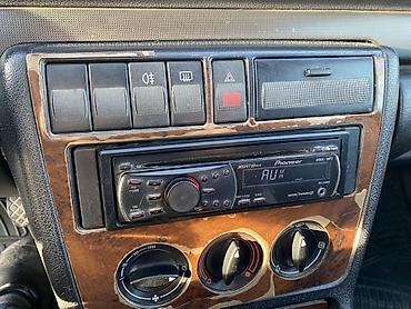 Audi: Audi A4: 1994 г., 1.8 л, Механика, Бензин, Седан — 15