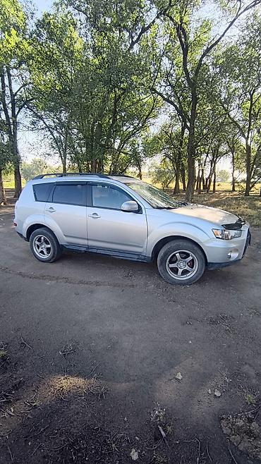 2009: Mitsubishi Outlander: 2009 г., 3 л, Автомат, Бензин, Кроссовер — 4