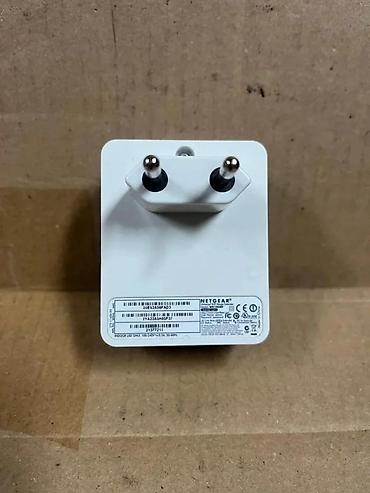 Modemi, ruteri i mrežni uređaji: NETGEAR WiFi ekstender (pojačivač signala) – model EX2700 - Tip — 3