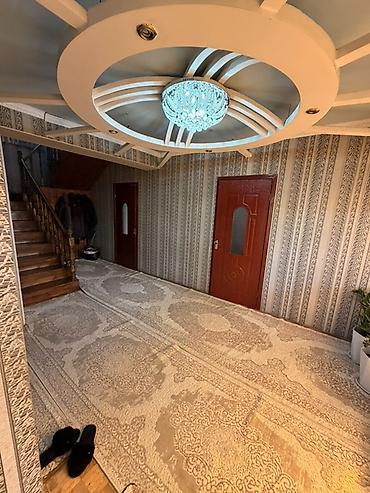 участок по дом: 210 м², 6 комнат и более, Можно с животными — 4