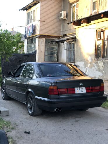 бмв 545: BMW 520: 1991 г., 2 л, Механика, Бензин, Седан