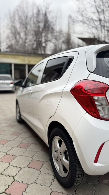Chevrolet: Chevrolet Spark: 2020 г., 1 л, Вариатор, Бензин, Хэтчбэк — 6