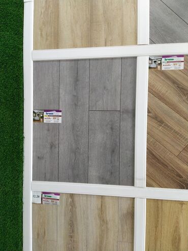 taxt ortuyu: Laminat, Sinif - 33, 8 mm, Ödənişli quraşdırma, Zəmanətli, Kredit var