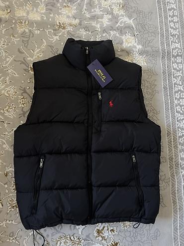 мужские клетчатые рубашки: Пуховый жилет Polo Ralph Lauren, черный. Размер: L - Классический — 1