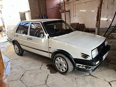 раф читири: Volkswagen Jetta: 1990 г., 1.8 л, Механика, Бензин, Седан — 9
