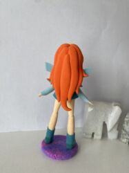 Подарки и сувениры: Продаю фигурку девочки Стеллы из мультсериала «Клуб Винкс». Фигурка — 9