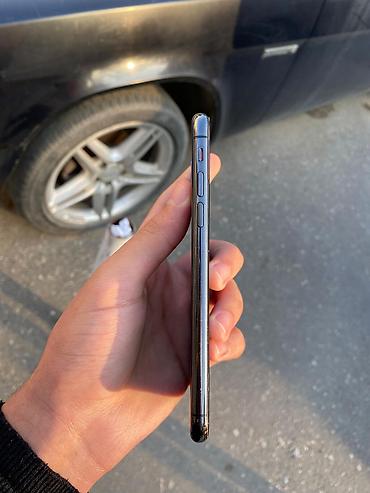 Apple iPhone: IPhone X, 64 GB, Space Gray, Face ID — 7