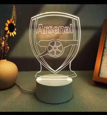 Stol lampaları: Futbol klublarının loqolu LED masa lampaları - Dizayn: şəffaf akril — 6