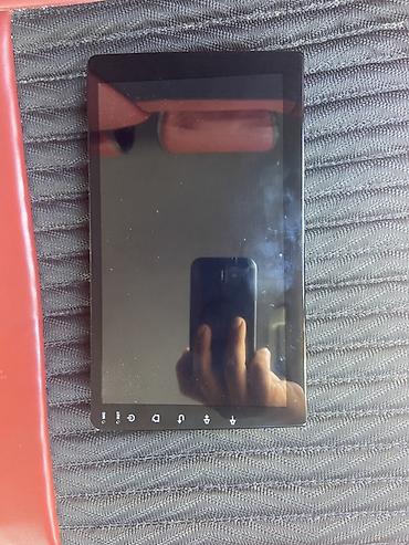 Avtomobil üçün multimedia/başlıq (head unit) ekranı Problemsiz
