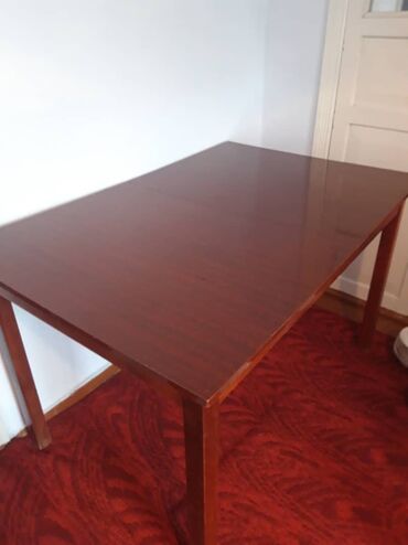 Столы: Продаю стол в отличном состоянии