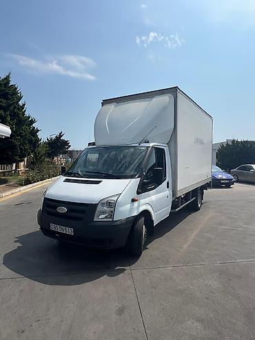 fort yük: Yükdaşıma üçün qapalı furqonlu yük avtomobili - Marka/model: Ford — 3