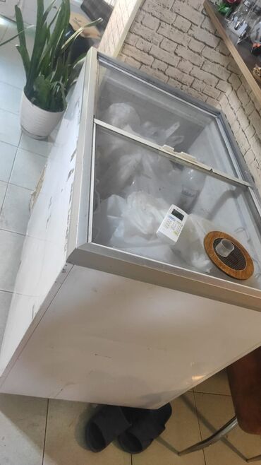 Soyuducu vitrinləri: Dondurma üçün, İşlənmiş, Ödənişli çatdırılma, Rayonlara çatdırılma