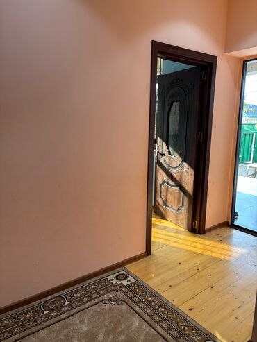 Uzunmüddətli kirayə evlər: 108 kv. m, 3 otaqlı, Kombi, Qaz, İşıq -da lalafo.az — 6 Uzunmüddətli kirayə evlər: 108 kv. m, 3 otaqlı, Kombi, Qaz, İşıq — 6