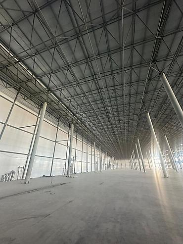 помещение для склада: 2500 м², С высокими потолками — 5