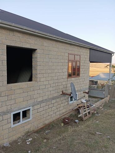 Həyət evləri və villaların satışı: 5 otaqlı, 8 kv. m, Orta təmir — 3