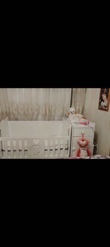 Beşiklər: Oğlan və qız üçün, İşlənmiş, Dördbucaq, Beşik, Dəstsiz, Matras ilə, Yellənmə mexanizmsiz — 5