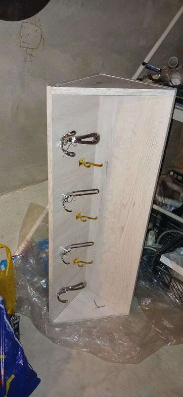 сушилка для белья электрическая: Divar asılan paltar askısı paneli - Material: açıq palıd teksturalı