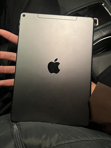 Планшет, Apple, память 64 ГБ, 10" - 11", 4G (LTE), Б/у, Классический цвет - Серый