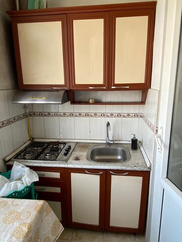 Dolablar: İşlənmiş, Açılan, Düz dolab — 10