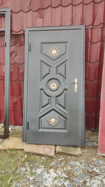 Giriş qapıları: Qapı.Darvazalar. məhhəcərlər resotkalar. hər növ seyf qapilarin topdan -da lalafo.az — 4 Giriş qapıları: Qapı.Darvazalar. məhhəcərlər resotkalar. hər növ seyf qapilarin topdan — 4