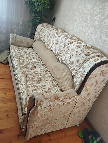İşlənmiş, Divan-kravat, Divan, Açılan