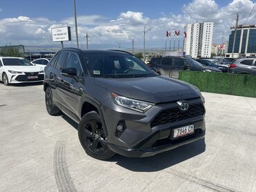 срочно продать машину: Toyota RAV4: 2021 г., 2.5 л, Вариатор, Гибрид, Кроссовер