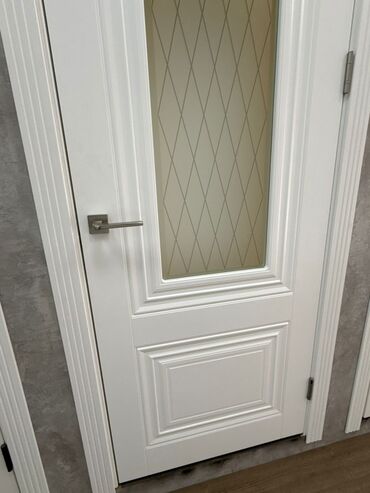 шкаф со стеклом: Межкомнатная дверь со стеклом, МДФ, Окрашенная, цвет - Белый